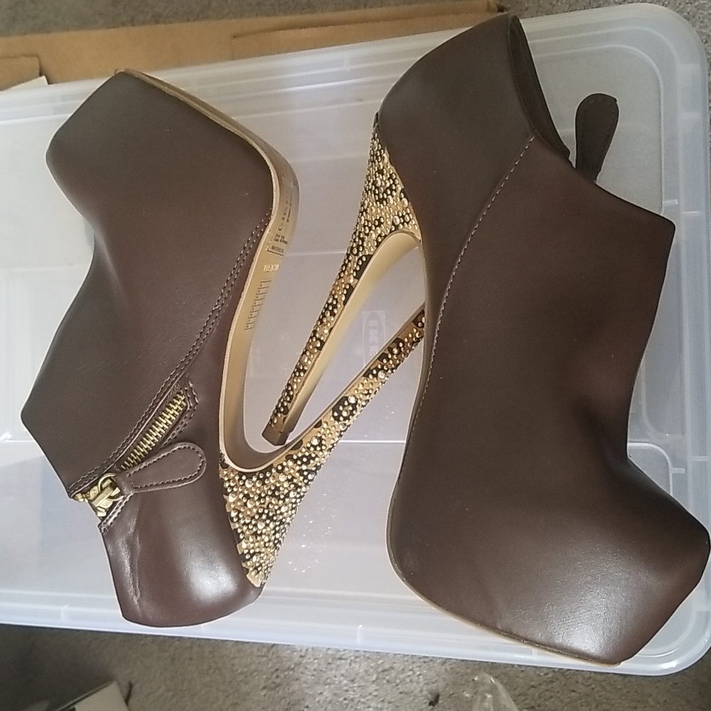 F21 Cheetah Print 5" Booties